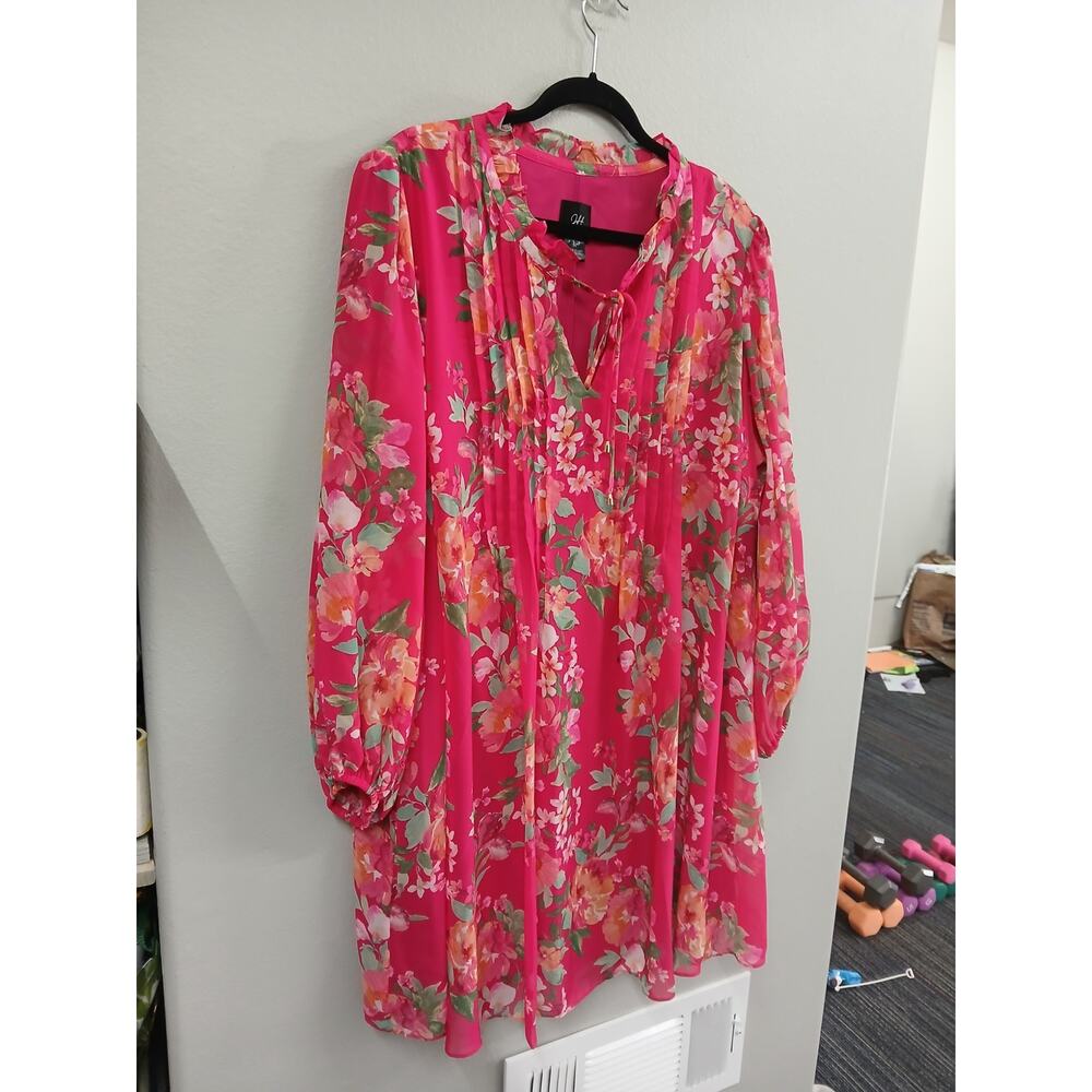 H by Halston pink floral long-sleeve shift dress. 3x - Picture 2 of 12